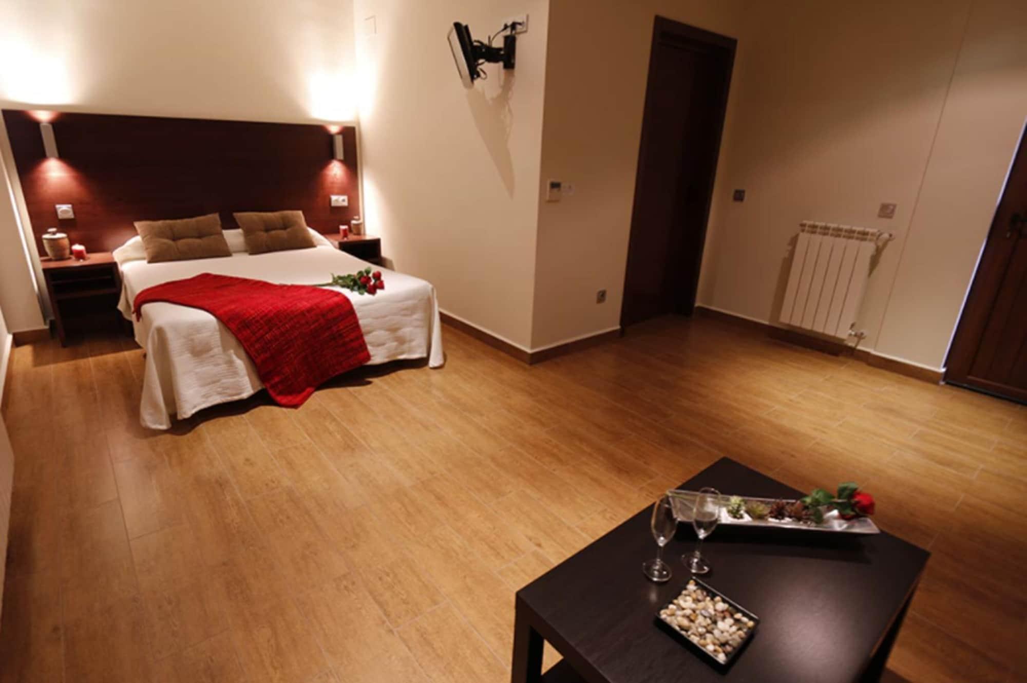 Hotel Rural Arroyo La Plata By Bossh Hotels เฮเรส เด ลอส คาบาลเญรอส ภายนอก รูปภาพ