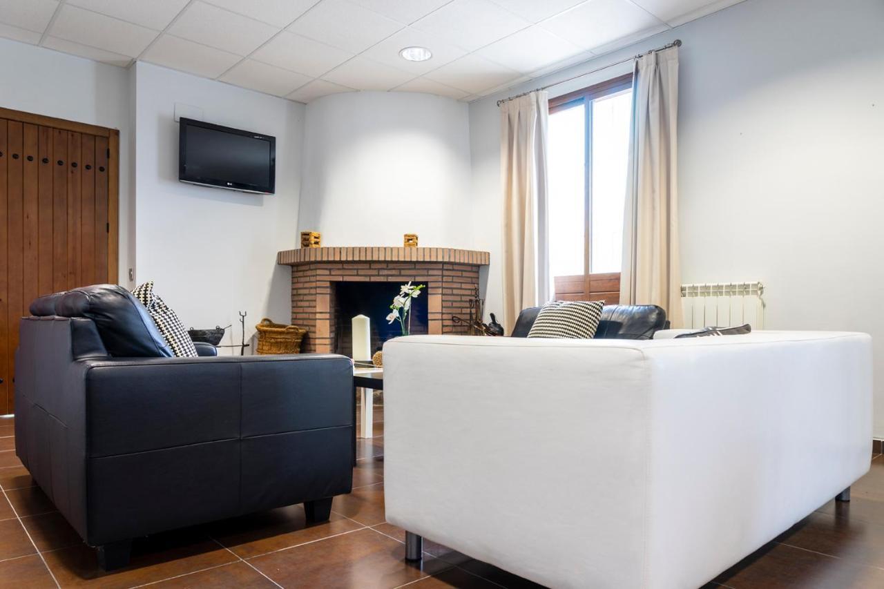 Hotel Rural Arroyo La Plata By Bossh Hotels เฮเรส เด ลอส คาบาลเญรอส ภายนอก รูปภาพ